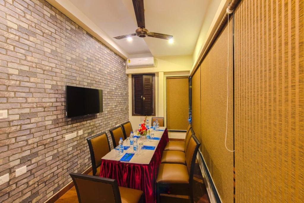 Casa Broadway-A Boutique Hotel 콜카타 외부 사진