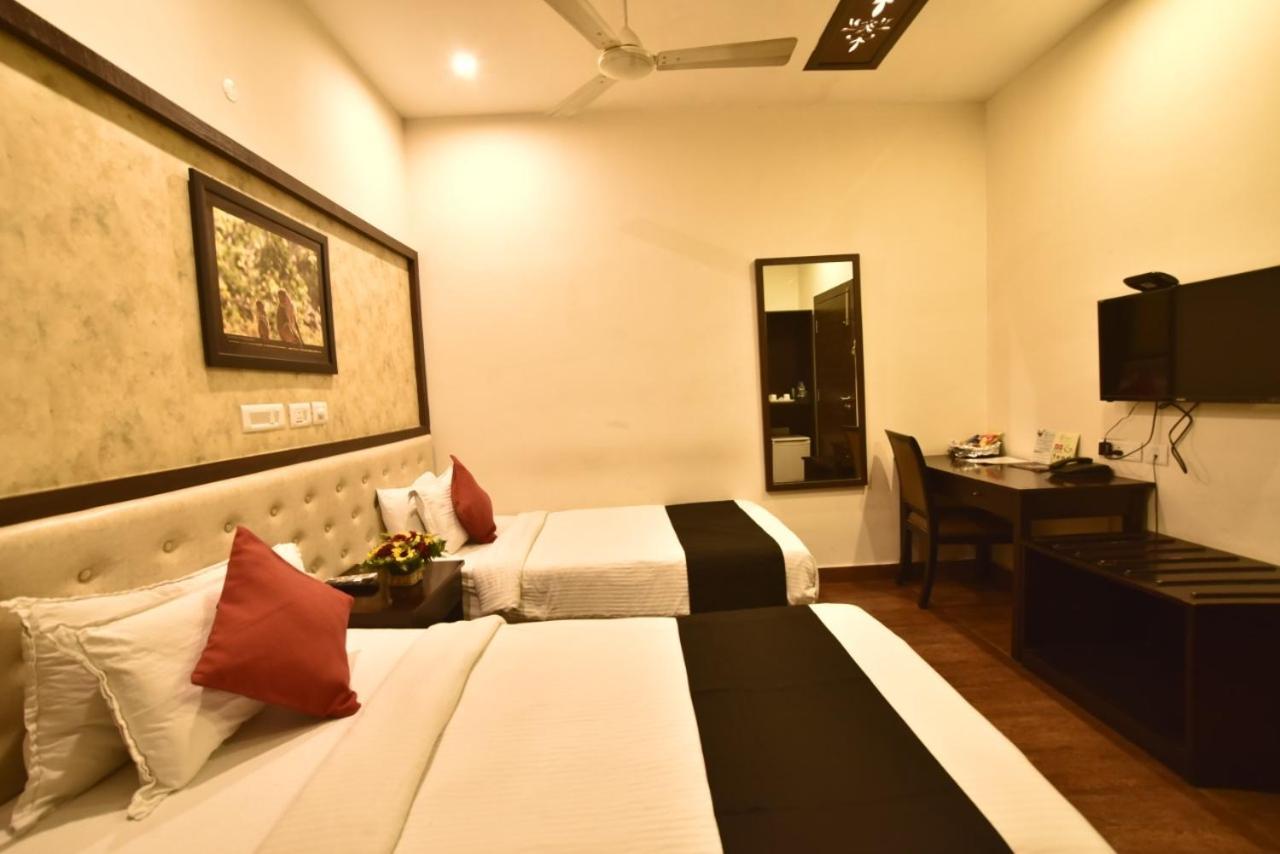 Casa Broadway-A Boutique Hotel 콜카타 외부 사진