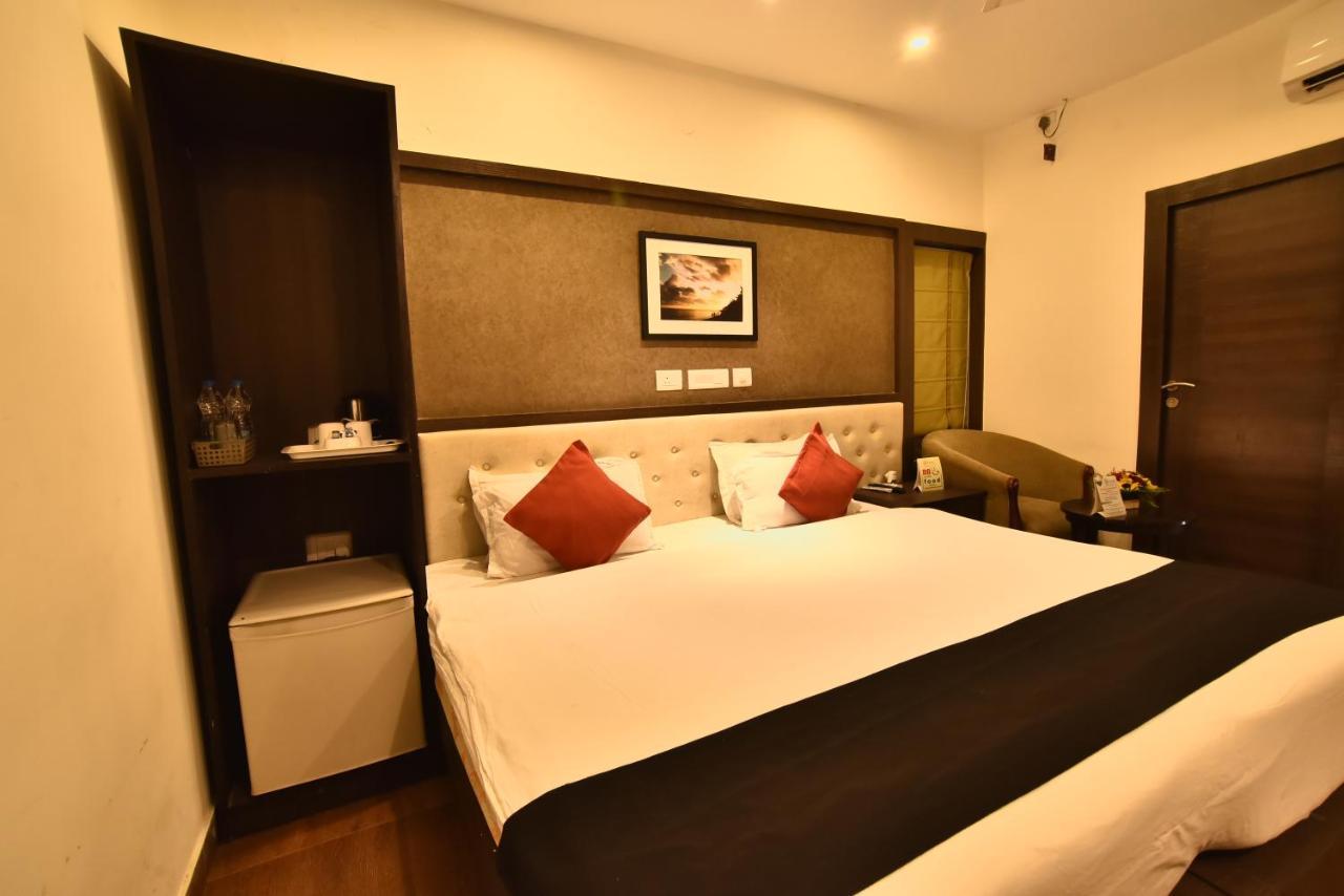 Casa Broadway-A Boutique Hotel 콜카타 외부 사진