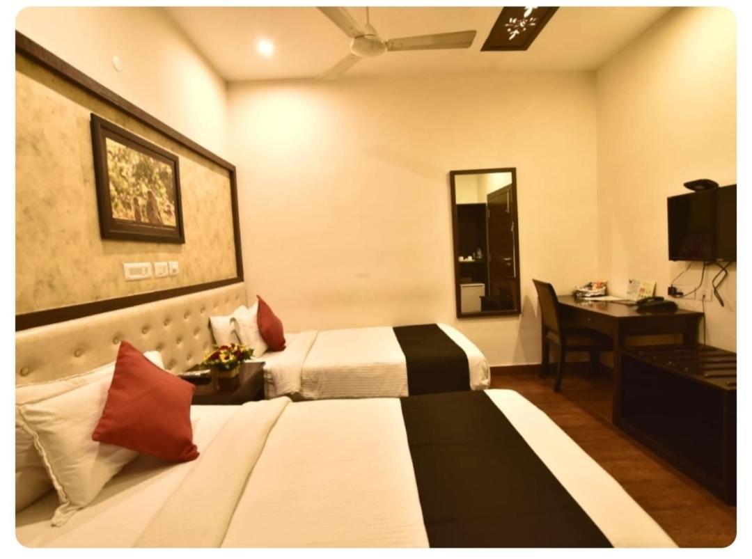 Casa Broadway-A Boutique Hotel 콜카타 외부 사진